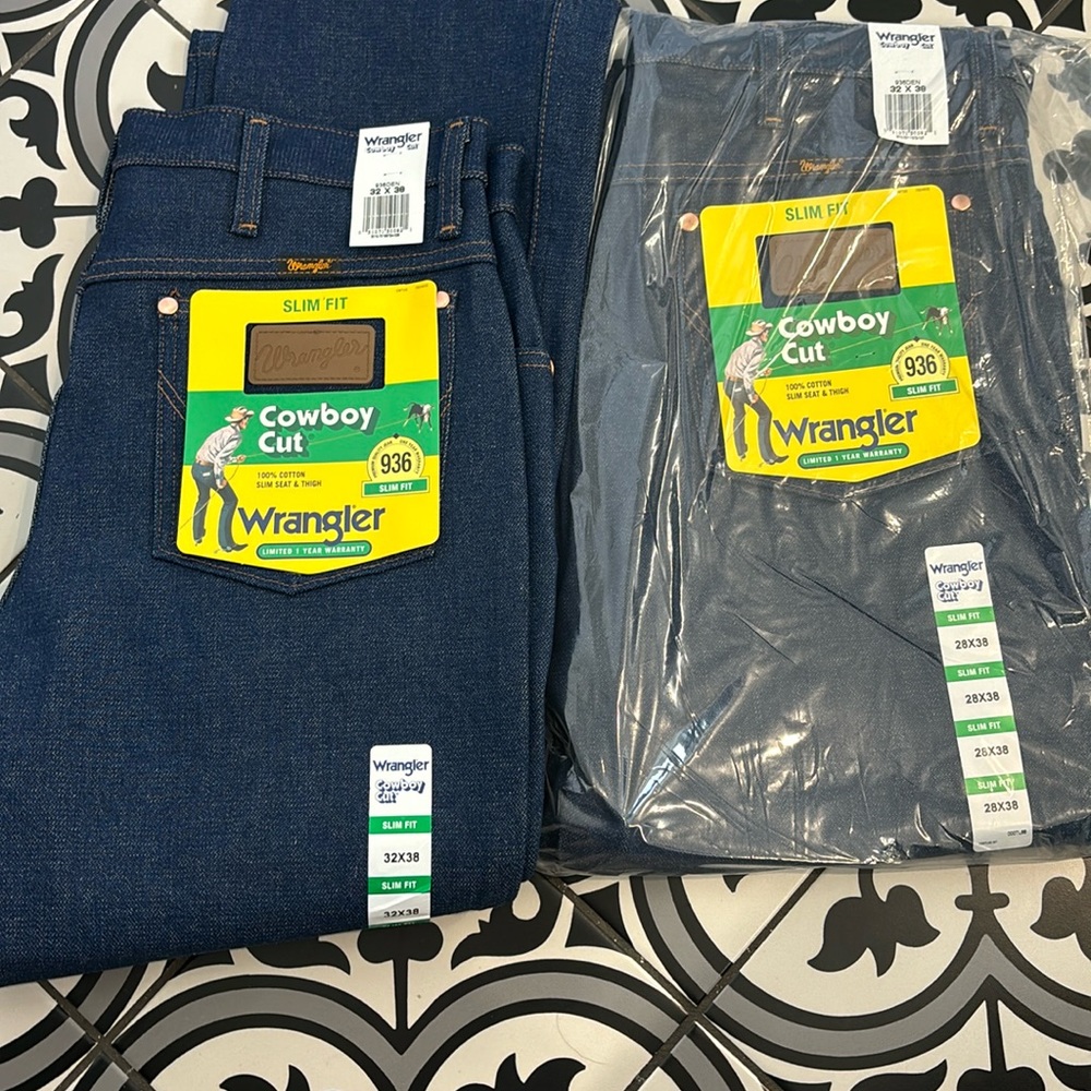 32x38 wrangler jeans slim fit cowboy cut 2 pairs for 90